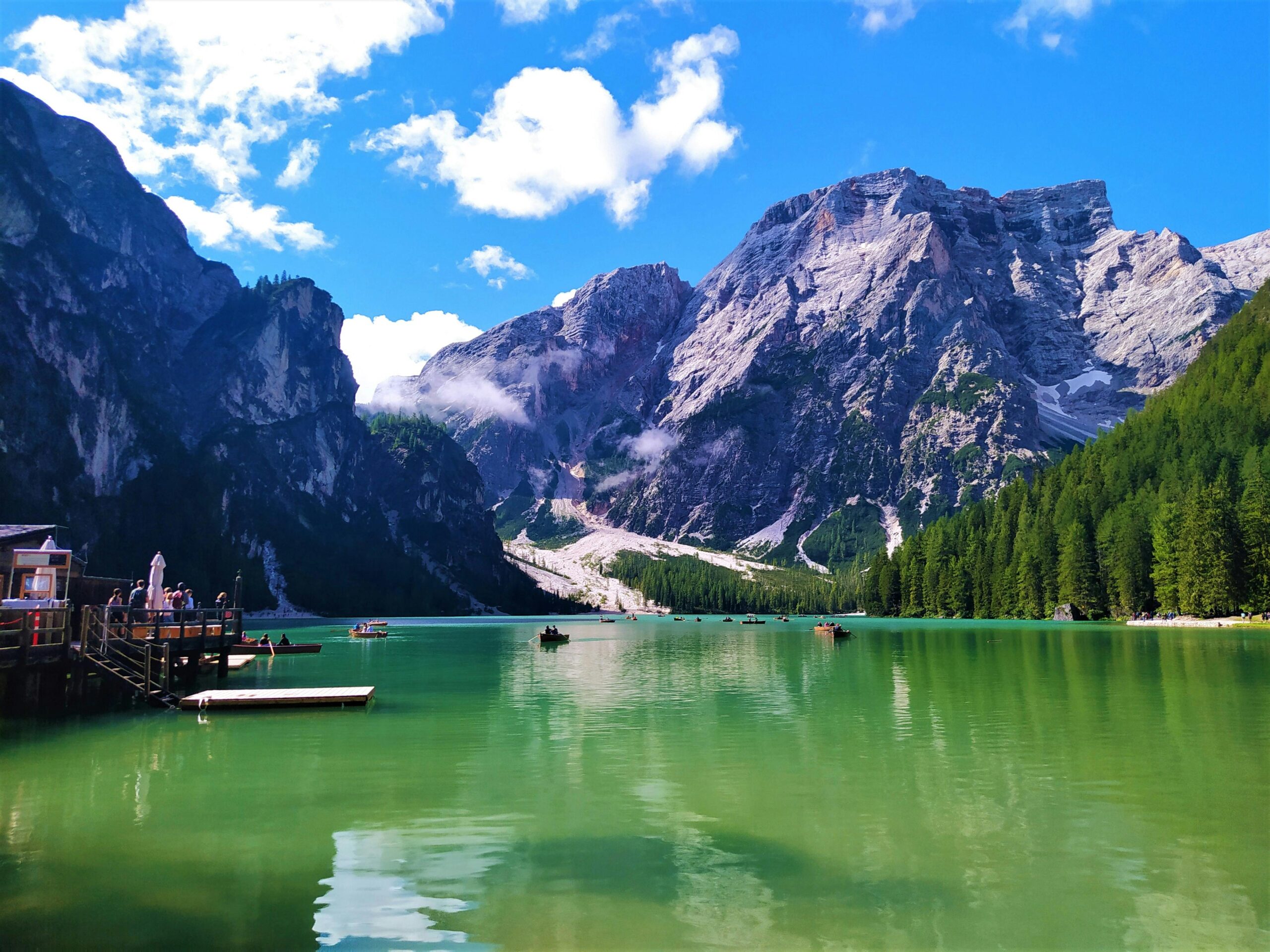 Lago di Braies z otroki