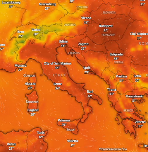 Vreme v Dolomitih poleti v primerjavi z vročinskim valom v Sloveniji